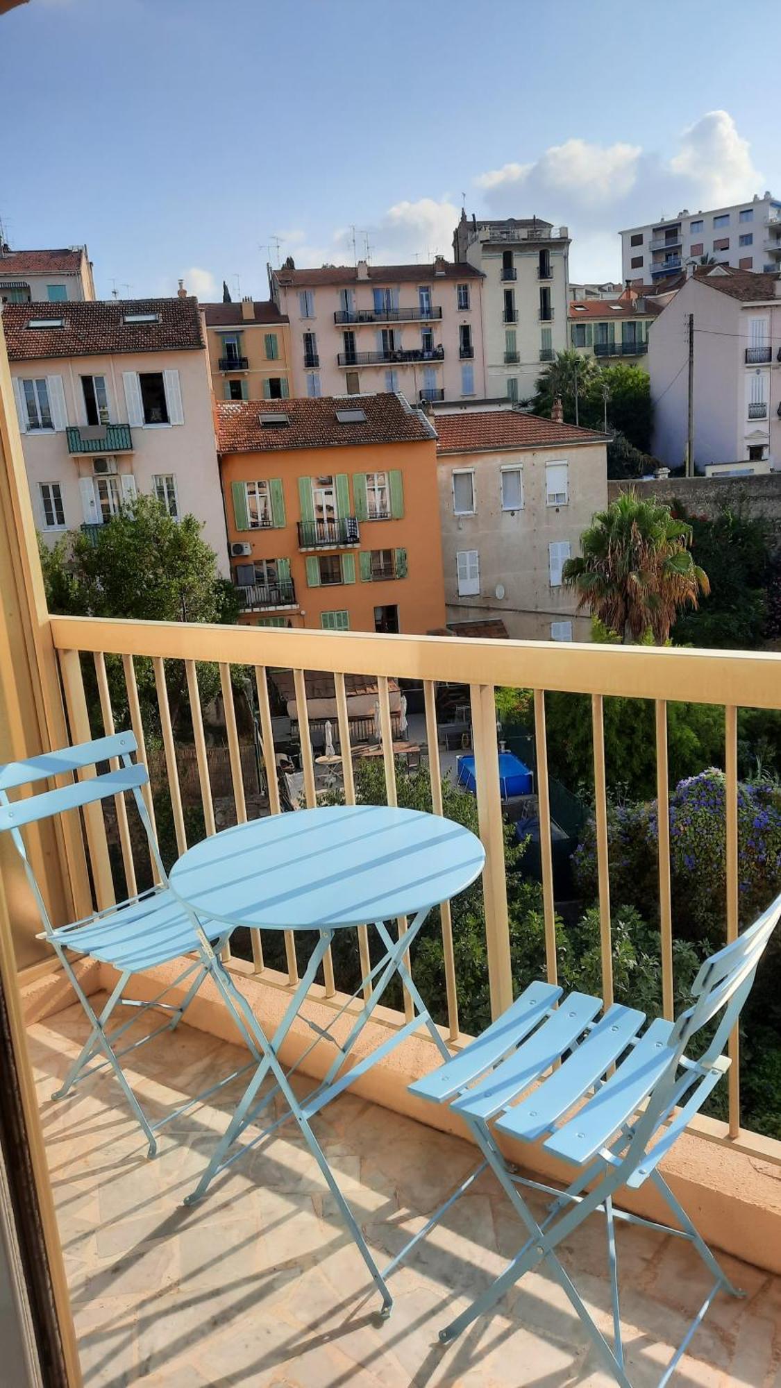 Sunny Mercury - Room In Apartment Cannes Esterno foto